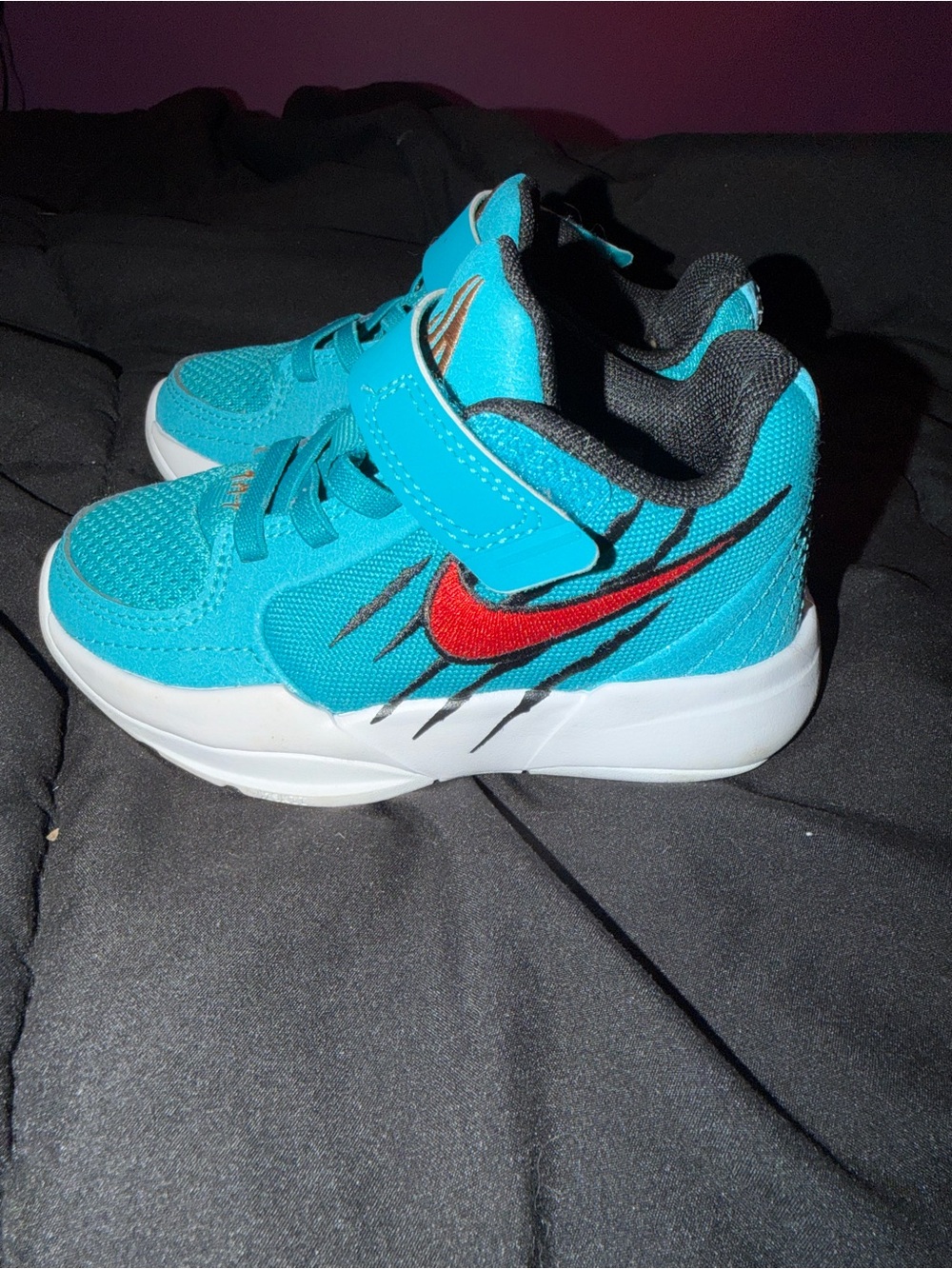 Nike Kids Turquoise Sneakers with Red Swoosh
